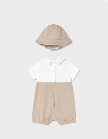 enterito peto simulado con gorro recién nacido