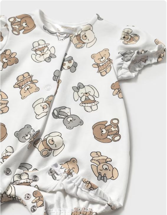 Enterito ositos recién nacida