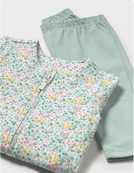 Chándal con camiseta flores recién nacida
