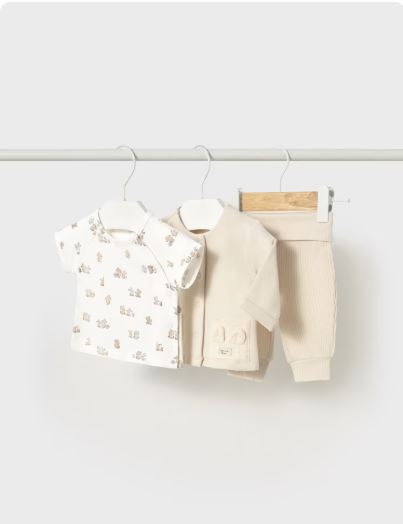 Chándal con camiseta estampada recién nacida