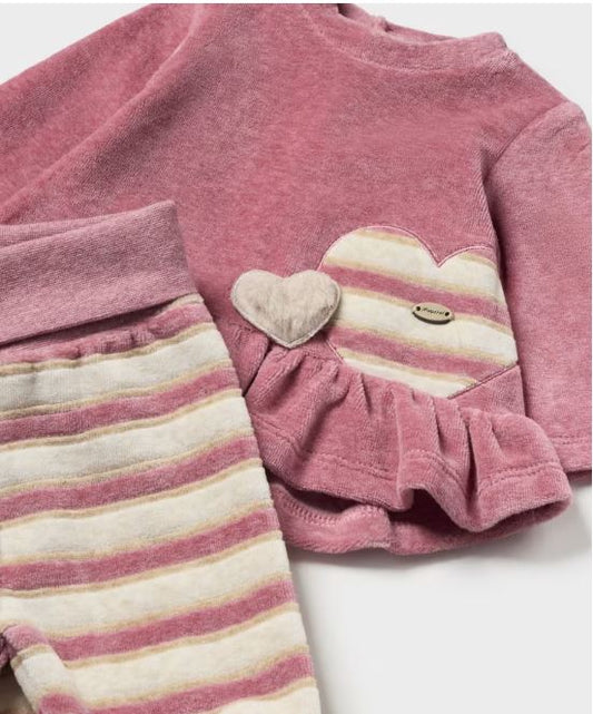 1 Conjunto polaina a rayas y camiseta