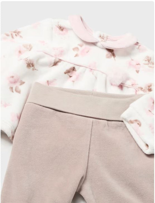 1 Conjunto polaina y camiseta tundosada