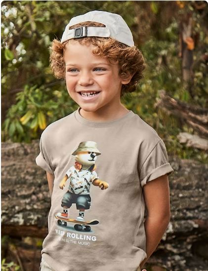 Camiseta animal monopatín niño