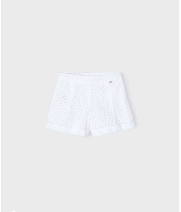 Pantalón corto perforado niña