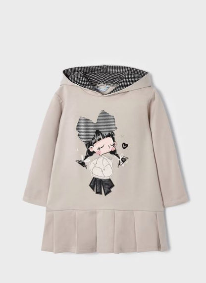 Vestido frenela con aplicacion de muñequita niña