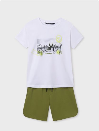 Conjunto bermuda y camiseta urbana chicos
