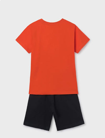 Conjunto bermuda y camiseta mensaje chicos