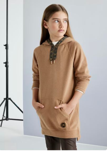 1 Vestido deportivo capucha